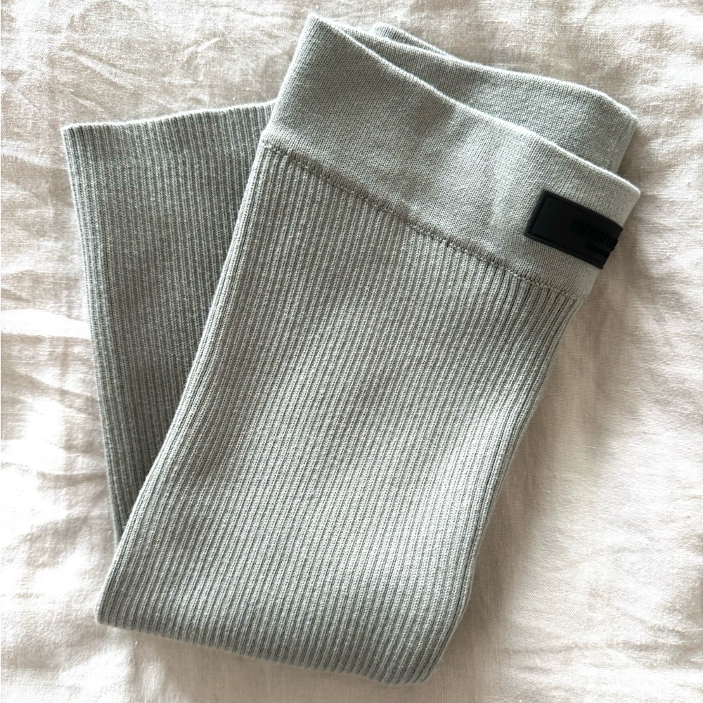 Fear of God ESSENTIALS SS23 knit ribbed bike sport short, color: Seal | M, NWOT - Picture 7 of 12
